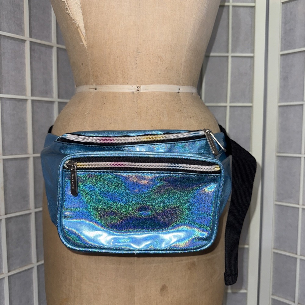 SoJourner Holographic Fanny Pack Belt Bag Blue Purse 90's Metallic Zip Pockets
